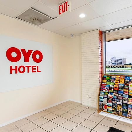 Oyo Hotel San Antonio Lackland Afb Seaworld Hwy 90 W Exterior foto