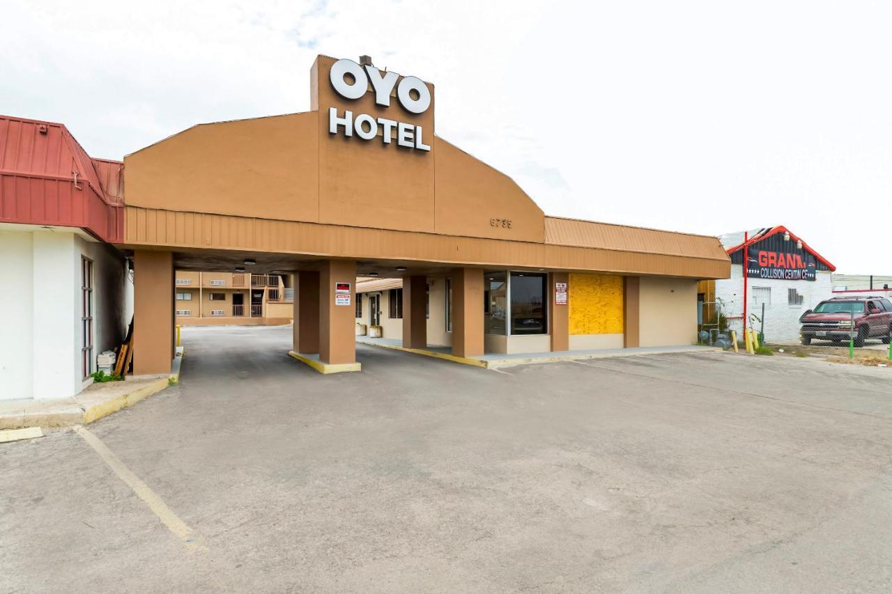 Oyo Hotel San Antonio Lackland Afb Seaworld Hwy 90 W Exterior foto